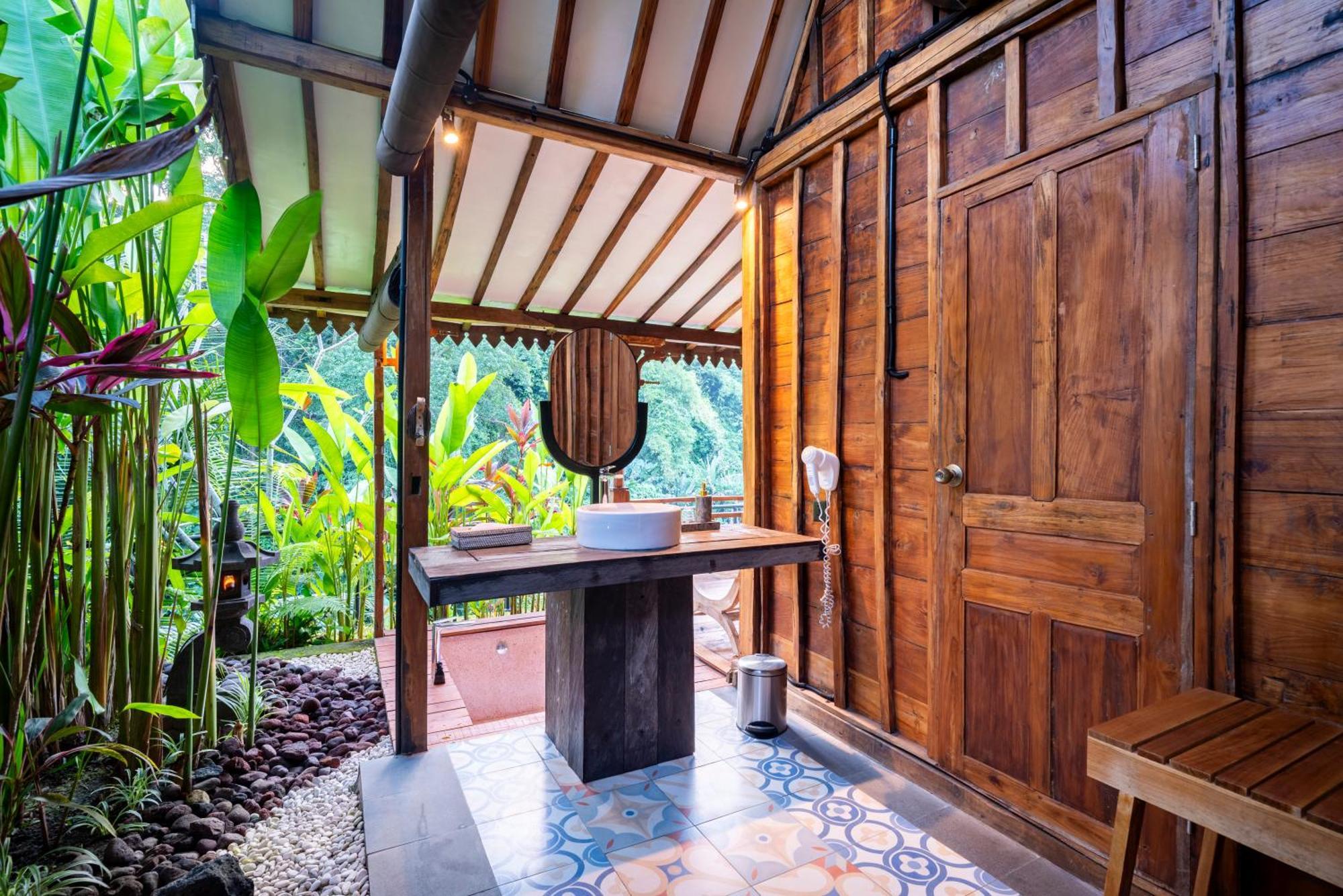 Kadewa Retreat Ubud - Adults Only エクステリア 写真